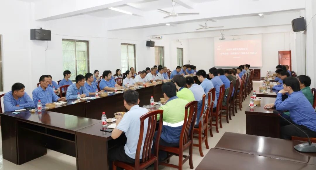 Z6尊龙召开“中秋叙情 统战聚力”统战人士座谈会